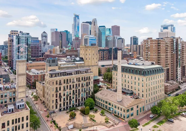 Photo 150 of Condo for sale at 150 Portland Ave #500, Minneapolis, MN 55401 | MLS# 7103701 | Listing updated on 2026-10-26