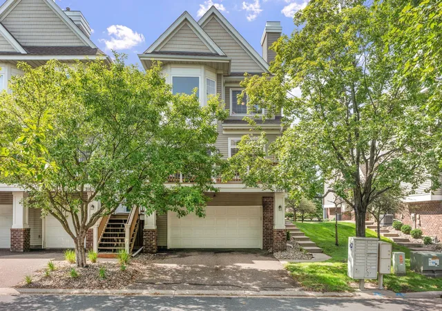 Photo 2 of Single family home for sale at 208 Christenson Way Ne, Minneapolis, MN 55432 | MLS# 7104177 | Listing updated on 2026-09-16