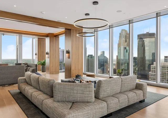 Photo 3 of Condo for sale at 255 Hennepin Ave #3505, Minneapolis, MN 55401 | MLS# 7104560 | Listing updated on 2026-09-16