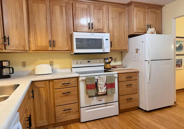 Photo 3 of Single family home for sale at 606 Pondhurst Dr, Amery, WI 54001 | MLS# 7106140 | Listing updated on 2026-09-18