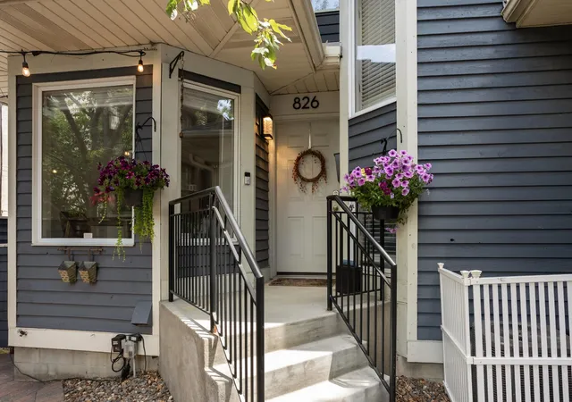 Photo 2 of Single family home for sale at 826 Summit Ave, Minneapolis, MN 55403 | MLS# 7106631 | Listing updated on 2026-09-17