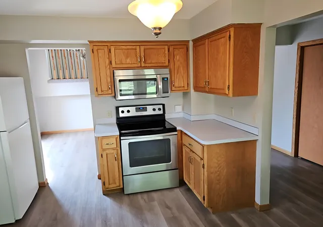 Photo 3 of Single family home for sale at 7613 Fairfield Rd, Minneapolis, MN 55444 | MLS# 7107913 | Listing updated on 2026-09-16