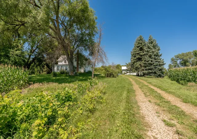 Photo 3 of Sale Pending at 1360 190th Street E, Jordan, MN 55352 | MLS# 7109371 | Listing updated on 2026-09-16