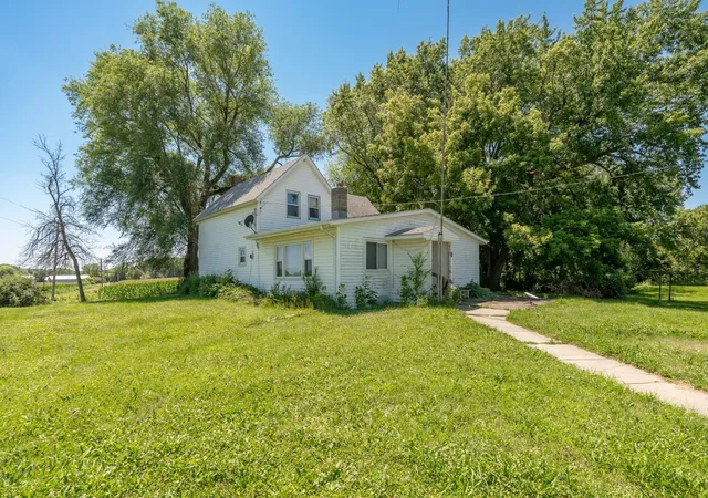 Photo 4 of Sale Pending at 1360 190th Street E, Jordan, MN 55352 | MLS# 7109371 | Listing updated on 2026-09-16