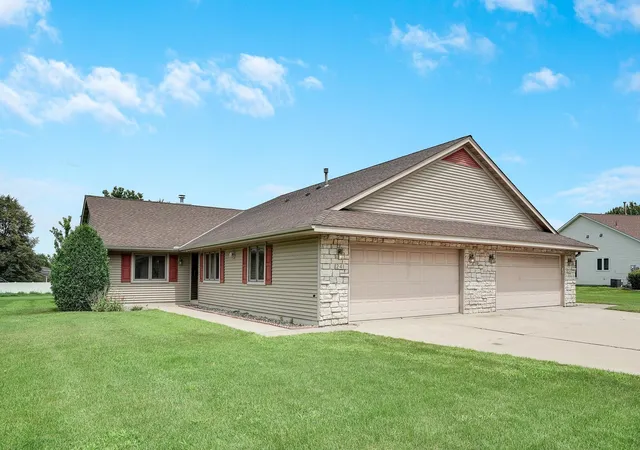Photo 1 of Single family home for sale at 241 Tuttle Dr, Hastings, MN 55033 | MLS# 7109718 | Listing updated on 2026-09-17