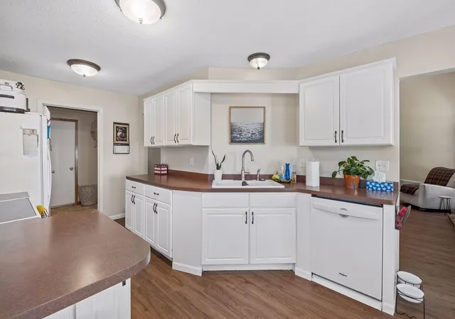 Photo 4 of Single family home for sale at 11081 Oregon Curv, Minneapolis, MN 55438 | MLS# 7110800 | Listing updated on 2026-09-17