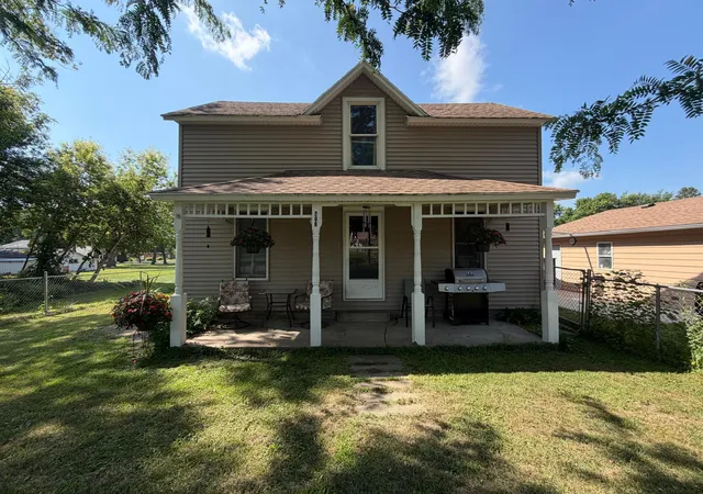 Photo 1 of Single family home for sale at 206 E 2nd Street, Hardwick, MN 56134 | MLS# 7111023 | Listing updated on 2026-09-16