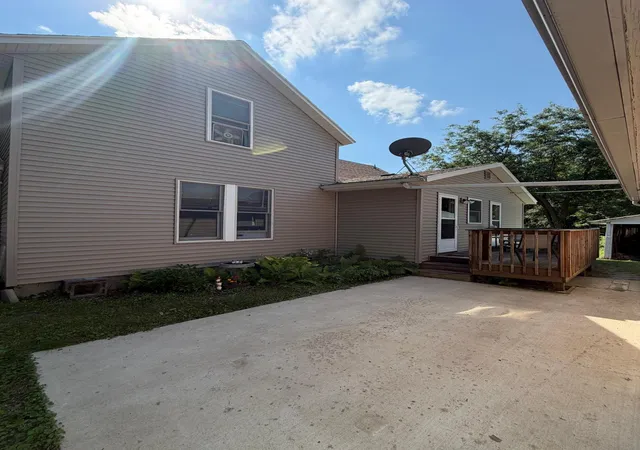 Photo 3 of Single family home for sale at 206 E 2nd Street, Hardwick, MN 56134 | MLS# 7111023 | Listing updated on 2026-09-16