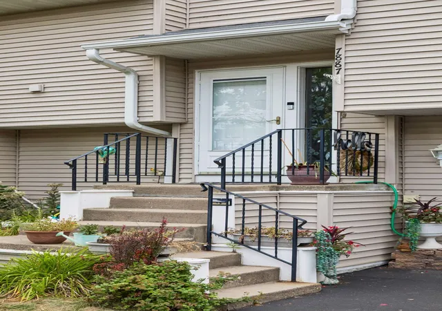 Photo 2 of Single family home for sale at 7887 72nd Street S, Cottage Grove, MN 55016 | MLS# 7111248 | Listing updated on 2026-09-11
