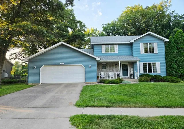 Photo 1 of Single family home for sale at 815 23rd Street Sw, Rochester, MN 55902 | MLS# 7111721 | Listing updated on 2026-09-17