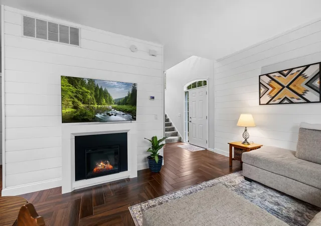 Photo 3 of Sale Pending at 6440 64th Street Ne, Albertville, MN 55301 | MLS# 7112505 | Listing updated on 2026-09-16