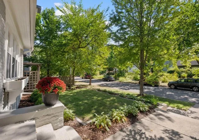 Photo 3 of Single family home for sale at 1055 Goodrich Ave, Saint Paul, MN 55105 | MLS# 7115778 | Listing updated on 2026-09-17