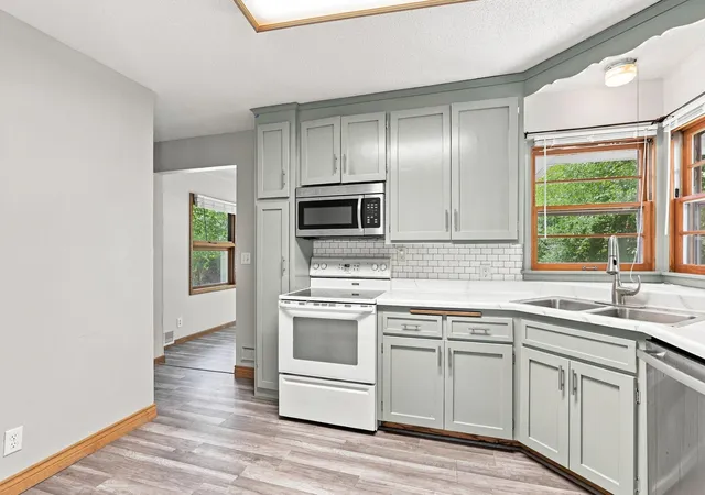Photo 4 of Single family home for sale at 5355 Northport Dr, Minneapolis, MN 55429 | MLS# 7115962 | Listing updated on 2026-09-17
