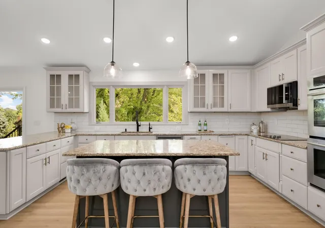 Photo 3 of Single family home for sale at 8350 Amsden Ridge Dr, Minneapolis, MN 55438 | MLS# 7116156 | Listing updated on 2026-09-18