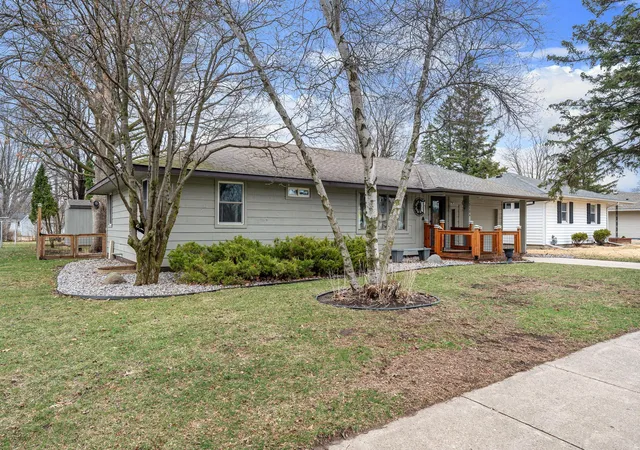 Photo 4 of Single family home for sale at 2104 W Oakland Ave, Austin, MN 55912 | MLS# 7116491 | Listing updated on 2026-09-18