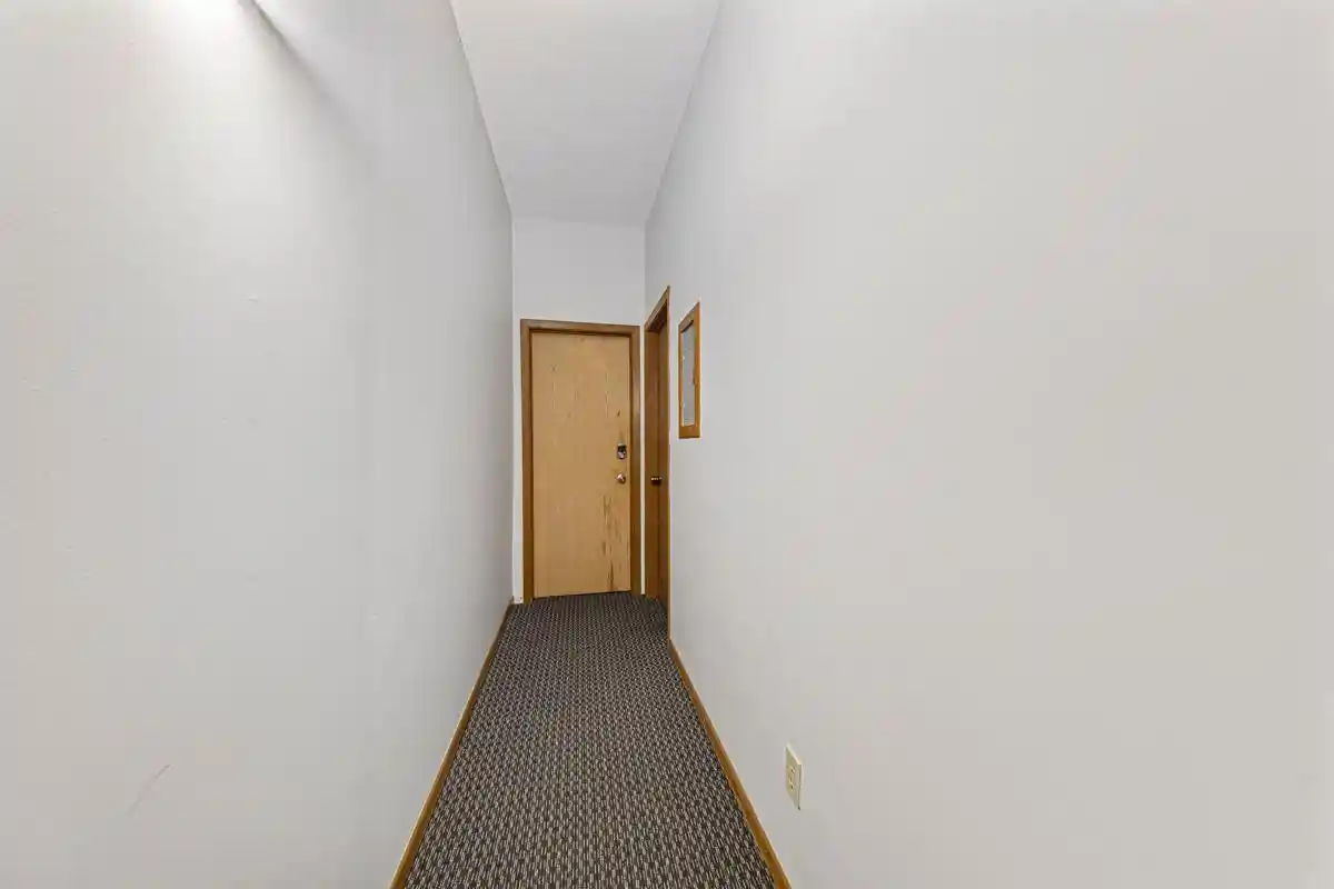 Listing Photo 27 - Condo for sale in 18450 Creeks Bend Dr located at 18450 Creeks Bend Dr, Minnetonka, MN 55345 - Unit 18450 Creeks Bnd Dr
