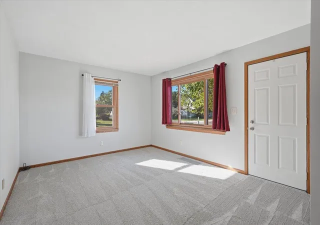 Photo 2 of Single family home for sale at 124 W 6th St, New Richmond, WI 54017 | MLS# 7117066 | Listing updated on 2026-09-16