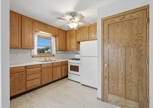 Photo 3 of Single family home for sale at 124 W 6th St, New Richmond, WI 54017 | MLS# 7117066 | Listing updated on 2026-09-22