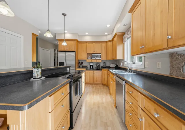 Photo 3 of Single family home for sale at 2089 Whispering Oaks Dr NE, Alexandria, MN 56308 | MLS# 7117081 | Listing updated on 2026-09-16