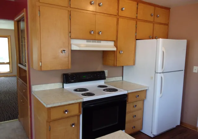 Photo 3 of Sale Pending at 218 E 2nd Street, Blue Earth, MN 56013 | MLS# 7117550 | Listing updated on 2026-09-23