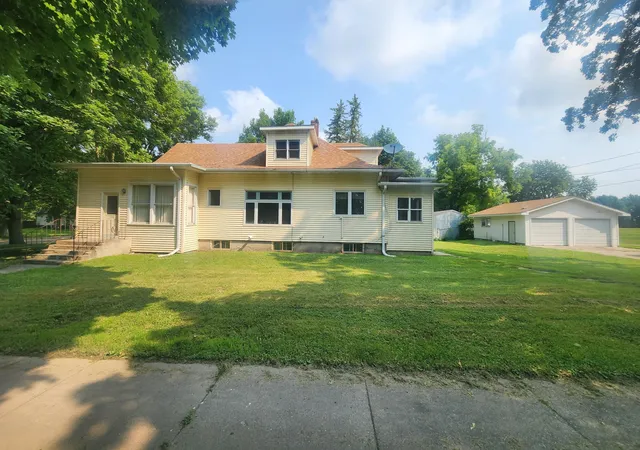 Photo 1 of Single family home for sale at 120 Park Ave W, Renville, MN 56284 | MLS# 7117627 | Listing updated on 2026-09-16