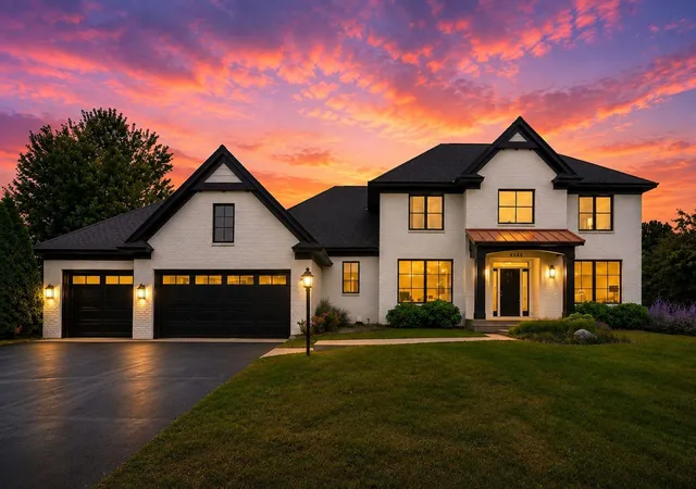 Photo 1 of Single family home for sale at 9140 Heritage Wy, Woodbury, MN 55125 | MLS# 7118384 | Listing updated on 2026-09-17