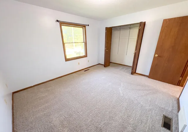 Photo 3 of Single family home for sale at 1720 24th Avenue SE, Rochester, MN 55904 | MLS# 7118436 | Listing updated on 2026-09-17