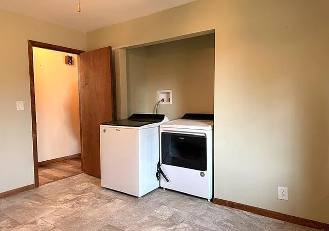 Photo 3 of Single family home for sale at 1992 Great Bnd Blvd, Windom, MN 56101 | MLS# 7118758 | Listing updated on 2026-09-17