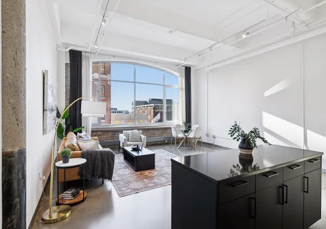 Photo 3 of Condo for sale at 700 Washington Ave N #627, Minneapolis, MN 55401 | MLS# 7118891 | Listing updated on 2026-09-09