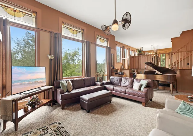 Photo 3 of Single family home for sale at 469 County Rd E, Hudson, WI 54016 | MLS# 7119344 | Listing updated on 2026-09-18