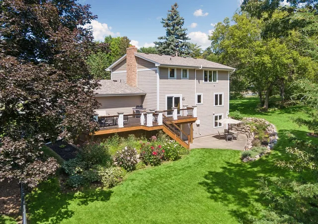 Photo 4 of Sale Pending at 13705 Timber Crst Dr, Maple Grove, MN 55311 | MLS# 7119380 | Listing updated on 2026-09-17