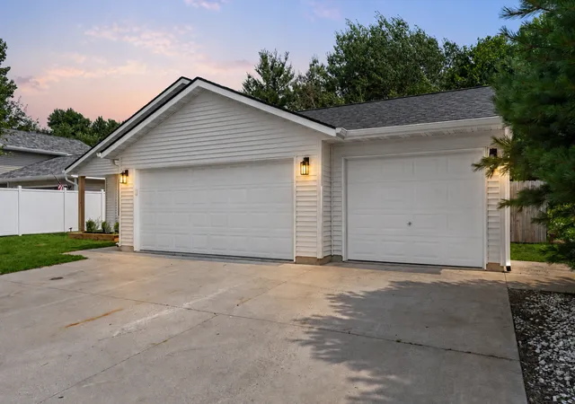 Photo 3 of Sale Pending at 620 Meadowlark Ln, Eden Valley, MN 55329 | MLS# 7119521 | Listing updated on 2026-09-23