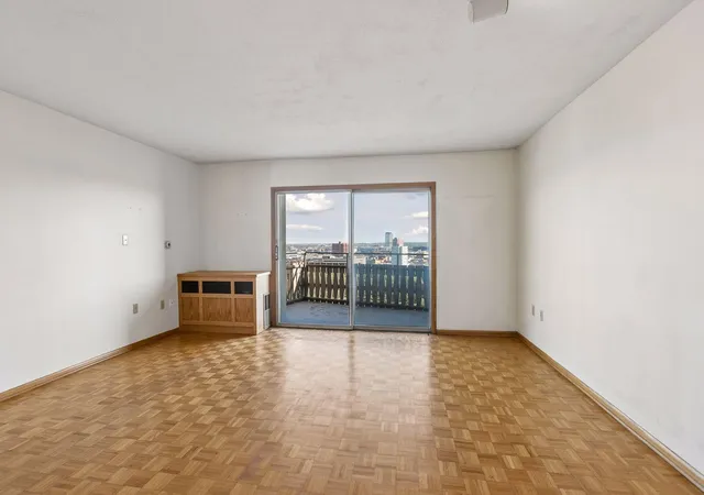Condo for sale at 400 Groveland Ave #1912, Minneapolis, MN 55403 | MLS# 7119872