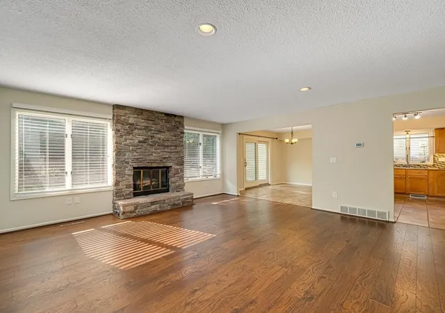 Photo 2 of Single family home for sale at 1567 Humboldt Ave, Saint Paul, MN 55118 | MLS# 7119938 | Listing updated on 2026-09-16