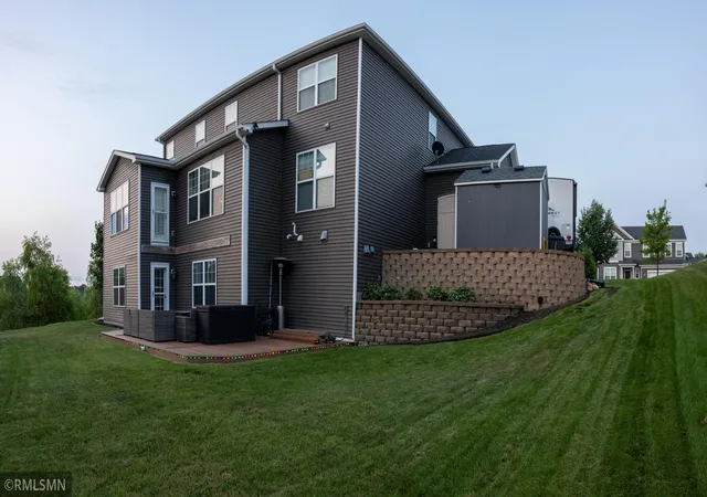 Photo 3 of Single family home for sale at 6039 178th Street W, Lakeville, MN 55044 | MLS# 7119977 | Listing updated on 2026-09-17