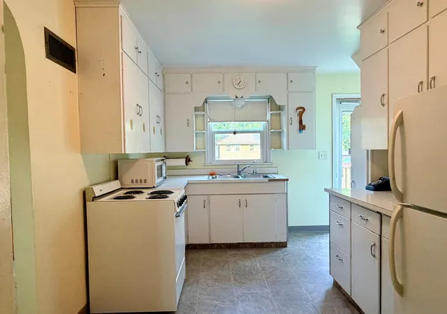 Photo 2 of Single family home for sale at 217 Iowa Ave, Hoffman, MN 56339 | MLS# 7120741 | Listing updated on 2026-10-05