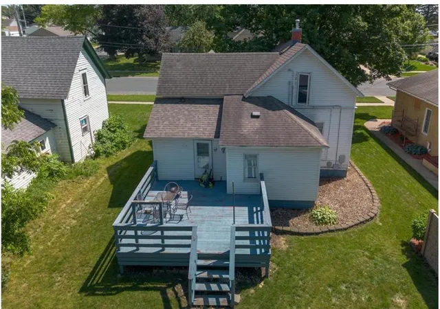 Photo 3 of Single family home for sale at 203 3rd Street SW, Stewartville, MN 55976 | MLS# 7120947 | Listing updated on 2026-09-17