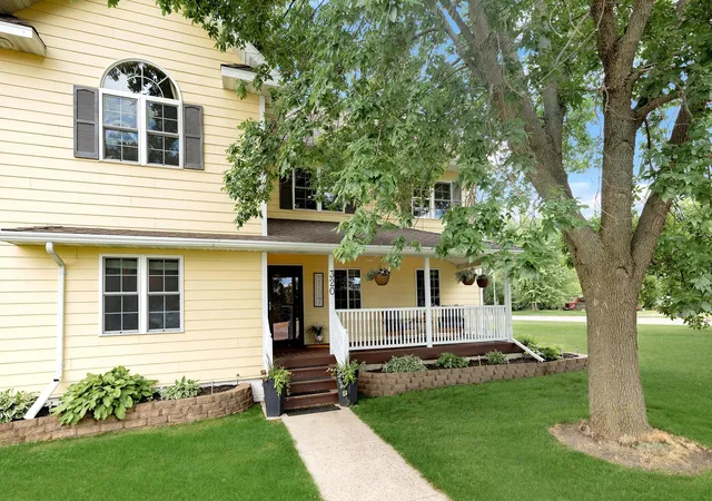 Photo 3 of Single family home for sale at 320 N Tyler St, Tyler, MN 56178 | MLS# 7121056 | Listing updated on 2026-09-09