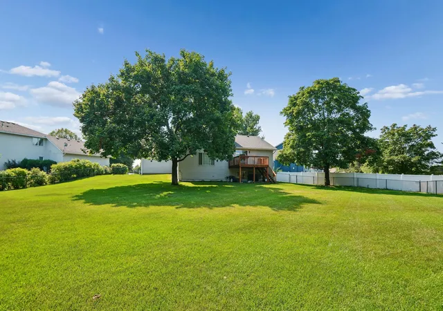 Photo 3 of Single family home for sale at 16218 Parkview Dr Se, Prior Lake, MN 55372 | MLS# 7121273 | Listing updated on 2026-09-17
