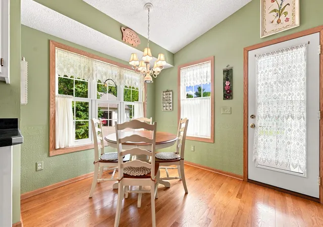 Photo 3 of Single family home for sale at 132 Wedgewood Ct, Saint Paul, MN 55115 | MLS# 7121646 | Listing updated on 2026-09-17