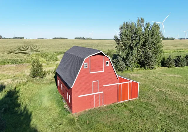 Photo 4 of Single family home for sale at 2980 County Rd 101, Hendricks, MN 56136 | MLS# 7121759 | Listing updated on 2026-09-09