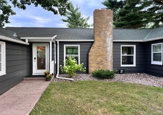 Photo 3 of Single family home for sale at 213 4th Street, Mora, MN 55051 | MLS# 7121837 | Listing updated on 2026-09-18