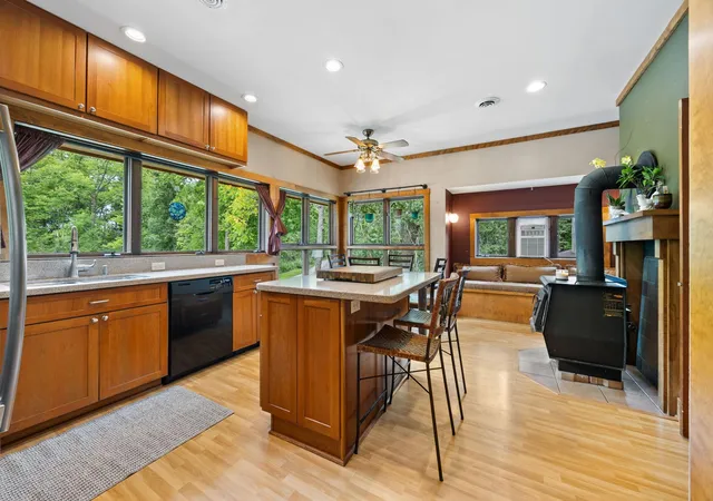 Photo 3 of Single family home for sale at 6093 County 24 Blvd, Cannon Falls, MN 55009 | MLS# 7121988 | Listing updated on 2026-09-17