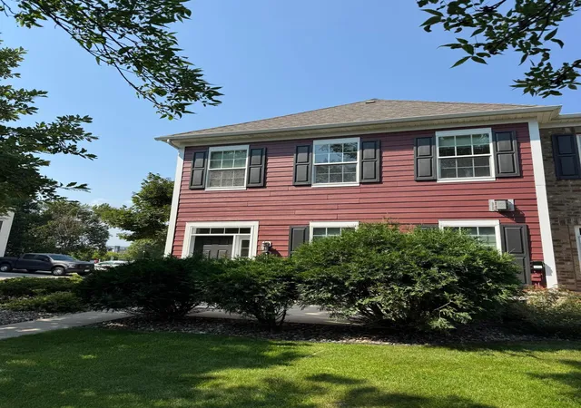 Photo 3 of Single family home for sale at 15461 Frost Path #1501, Saint Paul, MN 55124 | MLS# 7122124 | Listing updated on 2026-09-16