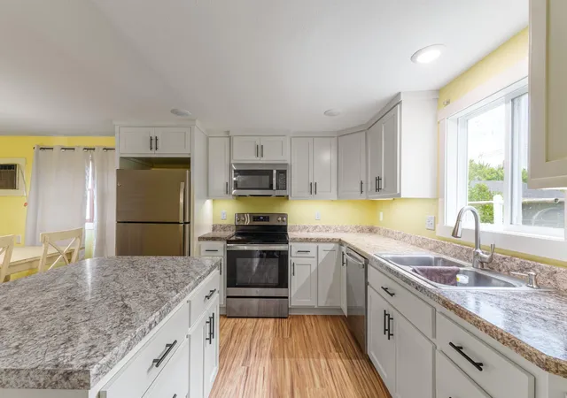Photo 2 of Single family home for sale at 214 4th Street Ne, Barnesville, MN 56514 | MLS# 7122250 | Listing updated on 2026-09-16