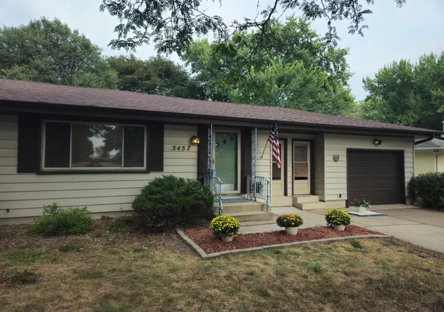 Photo 3 of Single family home for sale at 5457 Horizon Dr NE, Minneapolis, MN 55421 | MLS# 7122303 | Listing updated on 2026-09-17