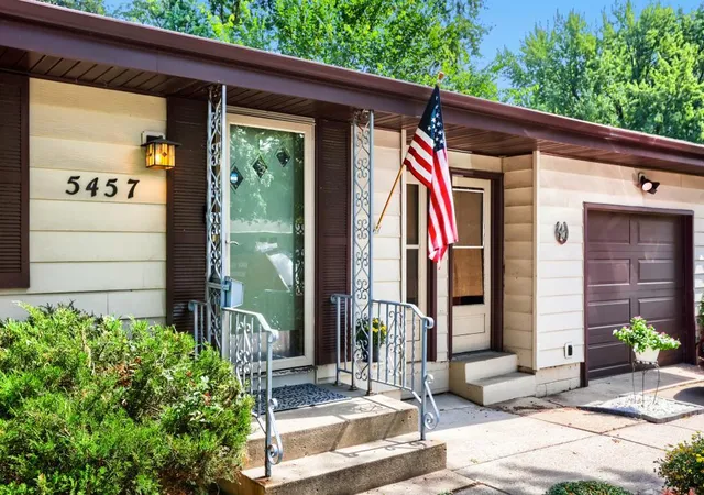 Photo 4 of Single family home for sale at 5457 Horizon Dr NE, Minneapolis, MN 55421 | MLS# 7122303 | Listing updated on 2026-09-17