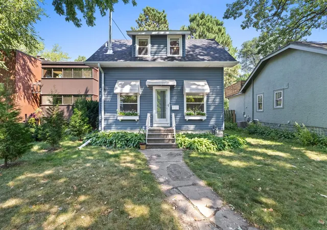 Photo 1 of Sale Pending at 15 Sheridan Ave S, Minneapolis, MN 55405 | MLS# 7122361 | Listing updated on 2026-09-23