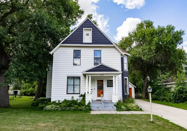Photo 2 of Sale Pending at 522 E Adolphus Ave, Fergus Falls, MN 56537 | MLS# 7122647 | Listing updated on 2026-09-16