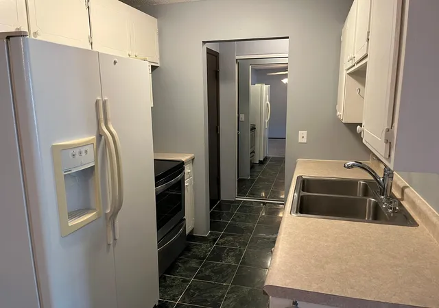 Photo 4 of Condo for sale at 4371 Wilshire Blvd #305, Mound, MN 55364 | MLS# 7122693 | Listing updated on 2026-10-04